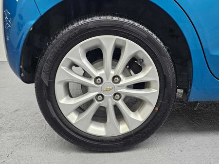 CHEVROLET Spark — photo 05