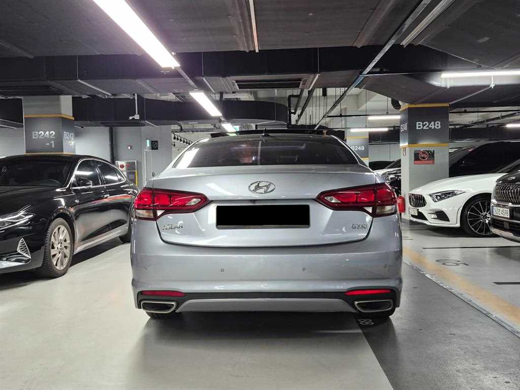 Hyundai Aslan — photo 04