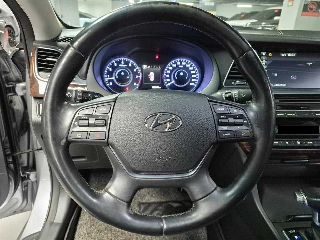 Hyundai Aslan — photo 13