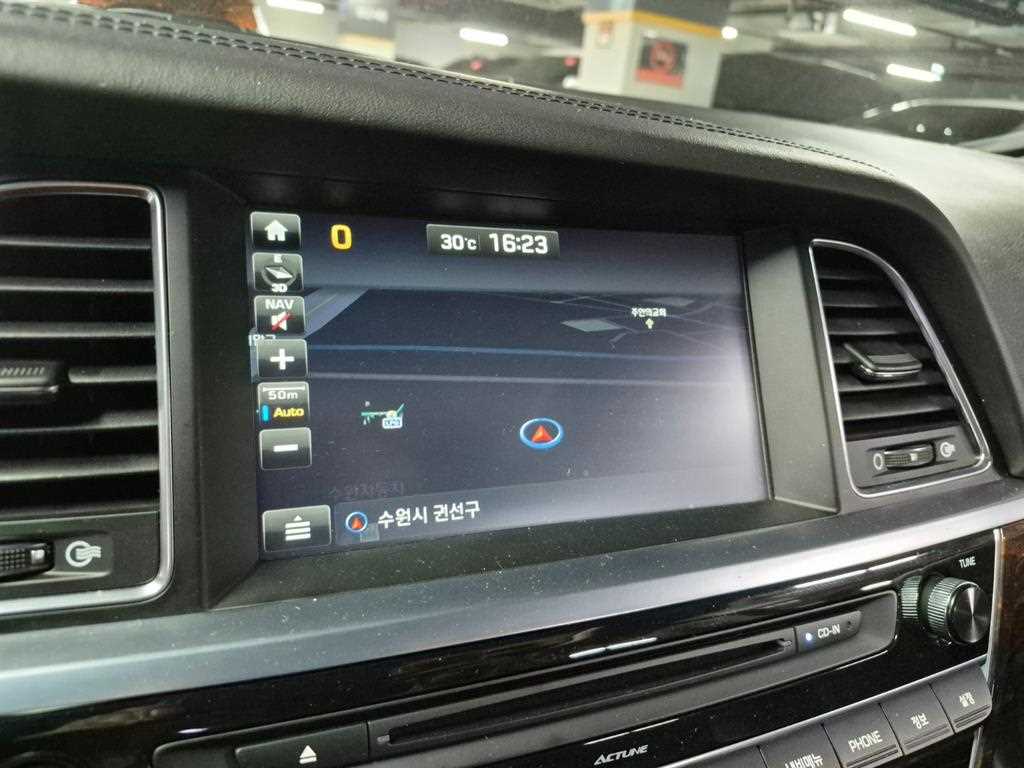 Hyundai Aslan — photo 17