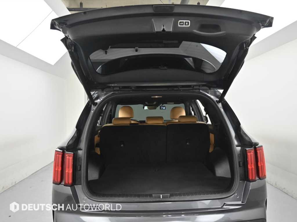 Kia Sorento — photo 19
