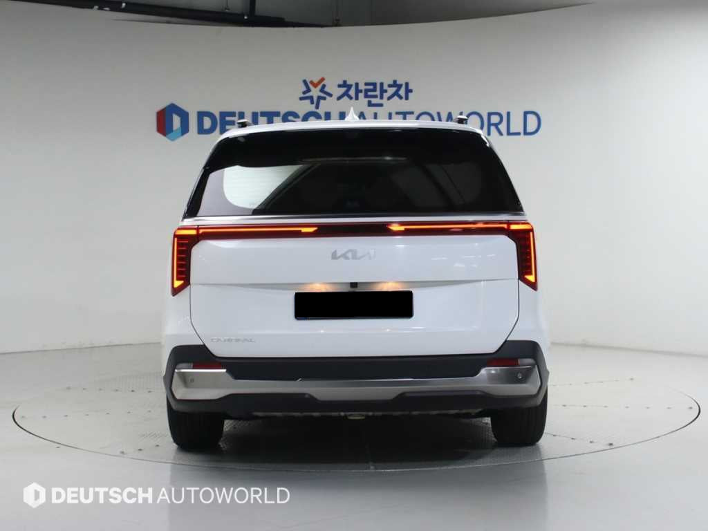 Kia Carnival — photo 05