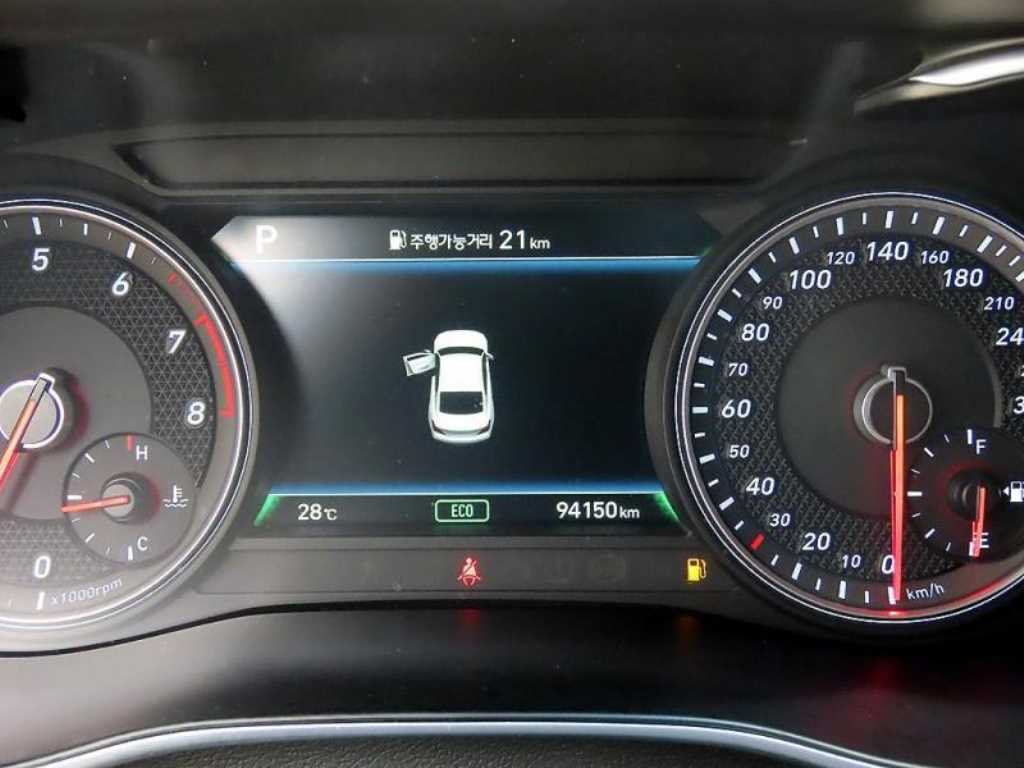 Genesis G70 — photo 09