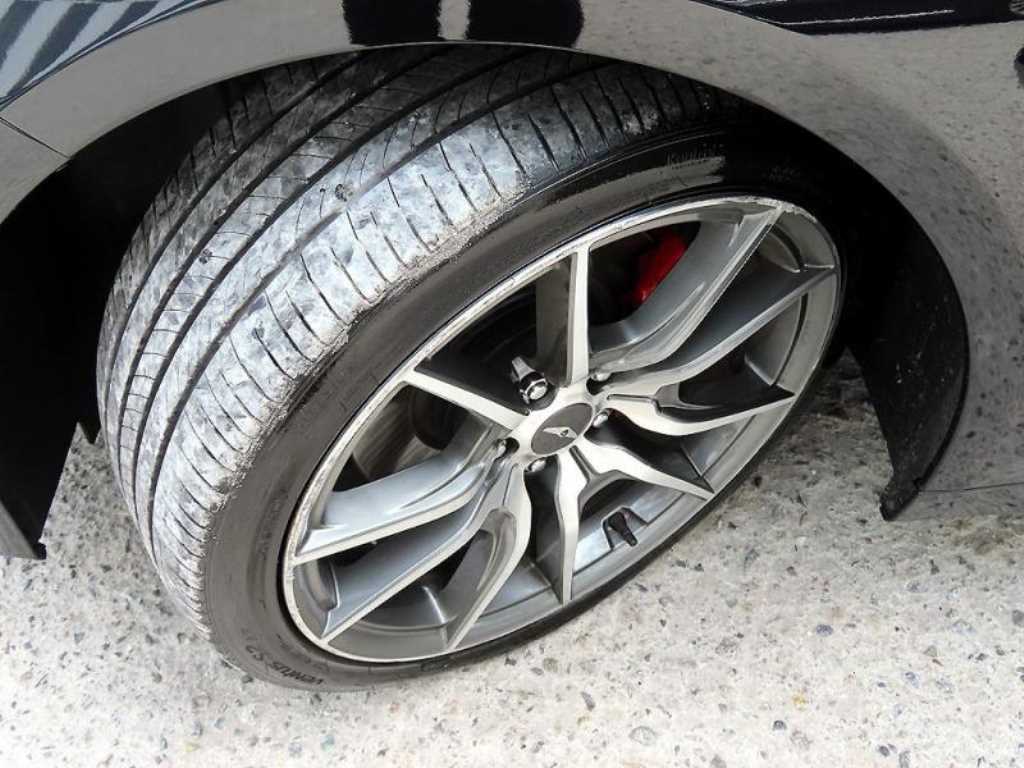 Genesis G70 — photo 20