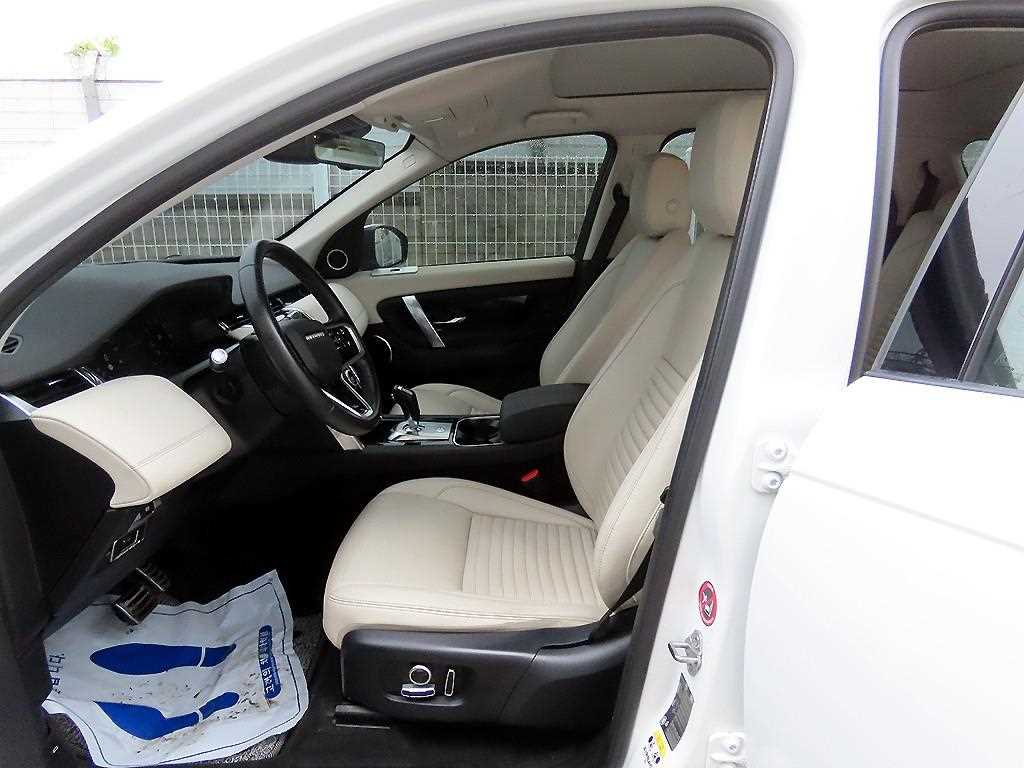 Land Rover Discovery Sport — photo 05