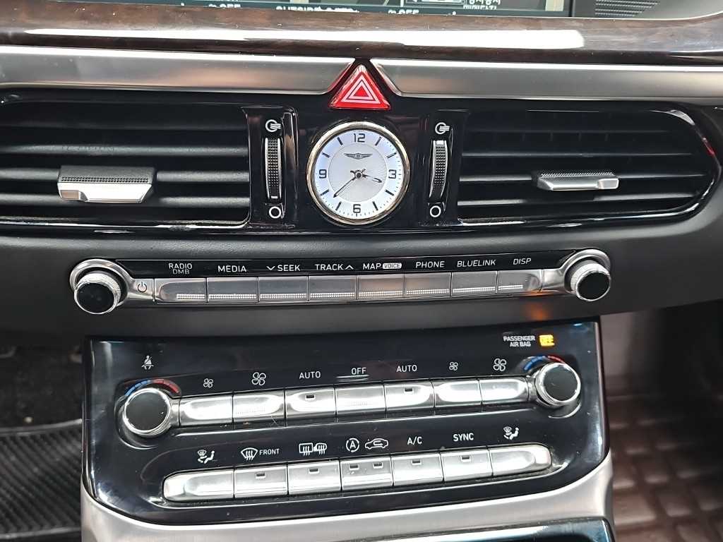 Genesis EQ900 — photo 10
