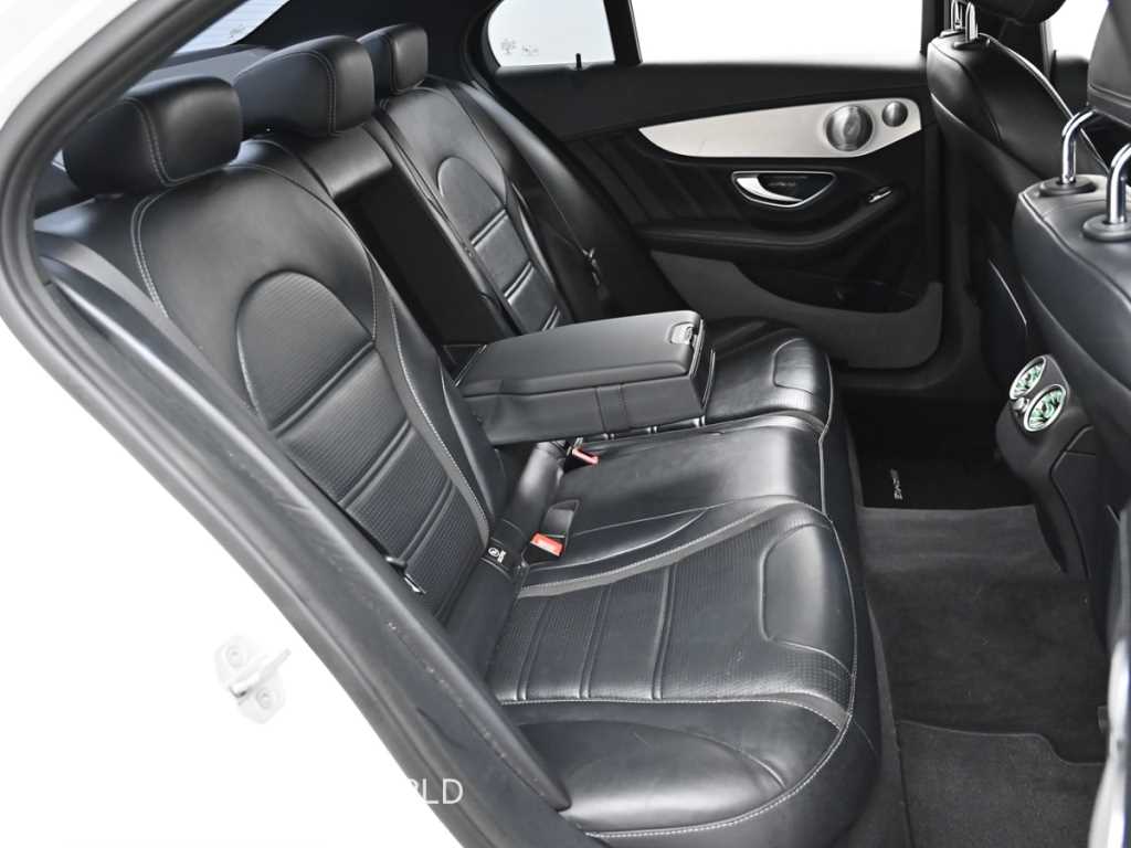 Mercedes-Benz C-Class — photo 12
