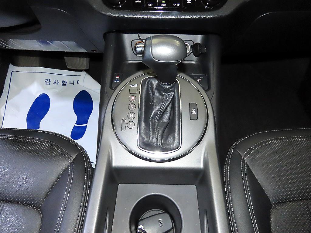 Kia Sportage — photo 12
