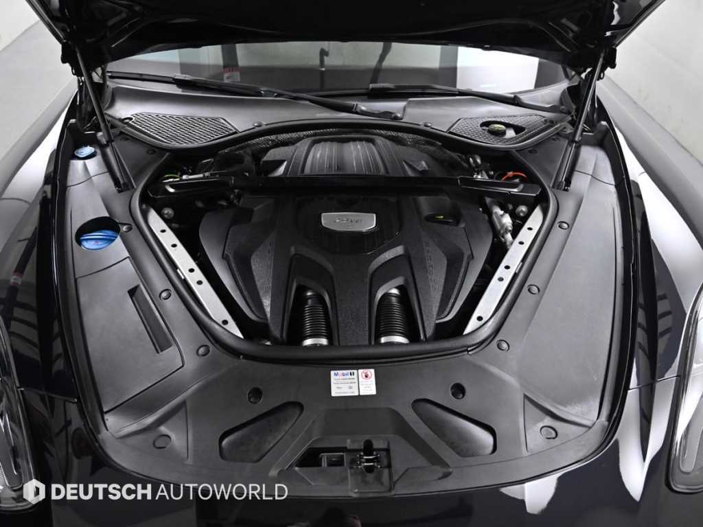 Porsche Panamera — photo 07