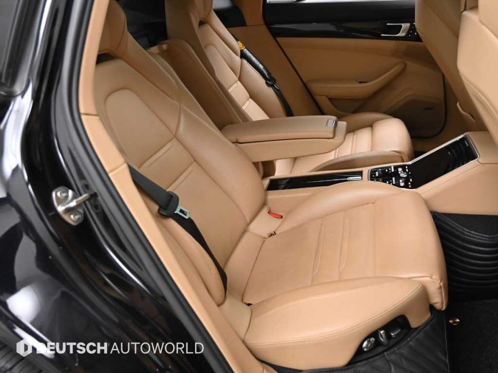 Porsche Panamera — photo 13