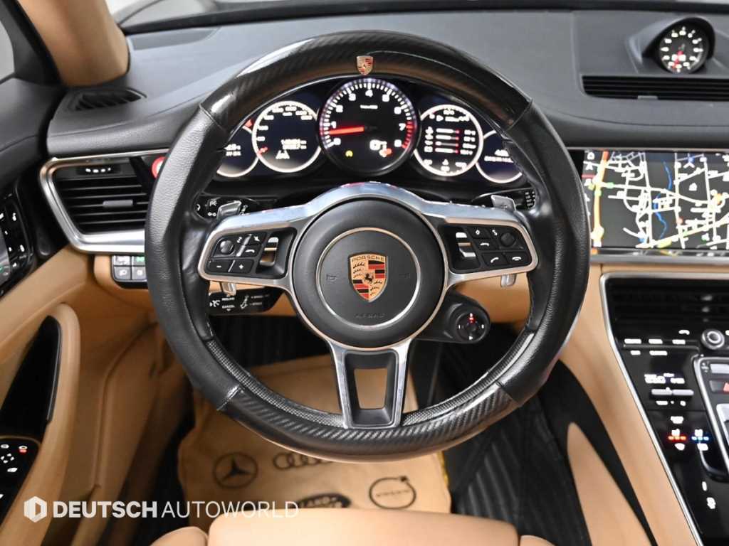 Porsche Panamera — photo 14