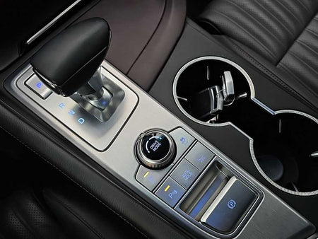 Genesis G70 — photo 08