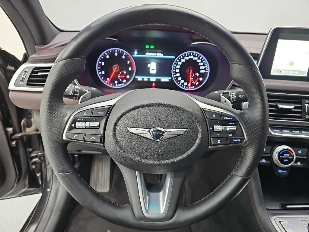 Genesis G70 — photo 09