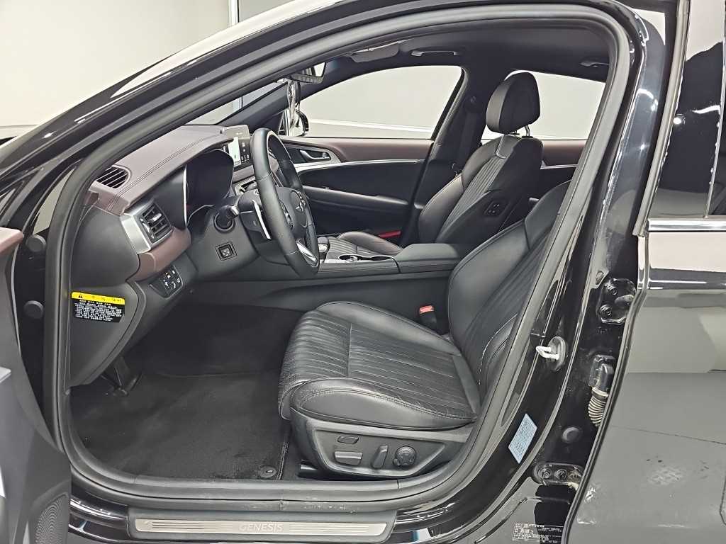 Genesis G70 — photo 11