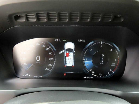 Volvo XC90 — photo 09