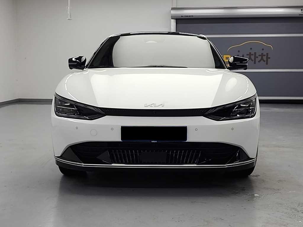Kia EV6 — photo 03