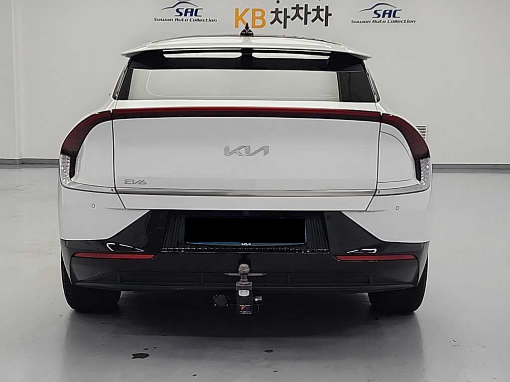 Kia EV6 — photo 04