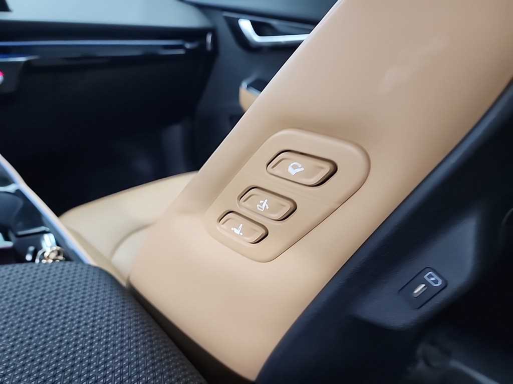 Kia EV6 — photo 13