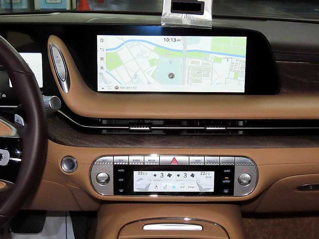 Genesis G90 — photo 11