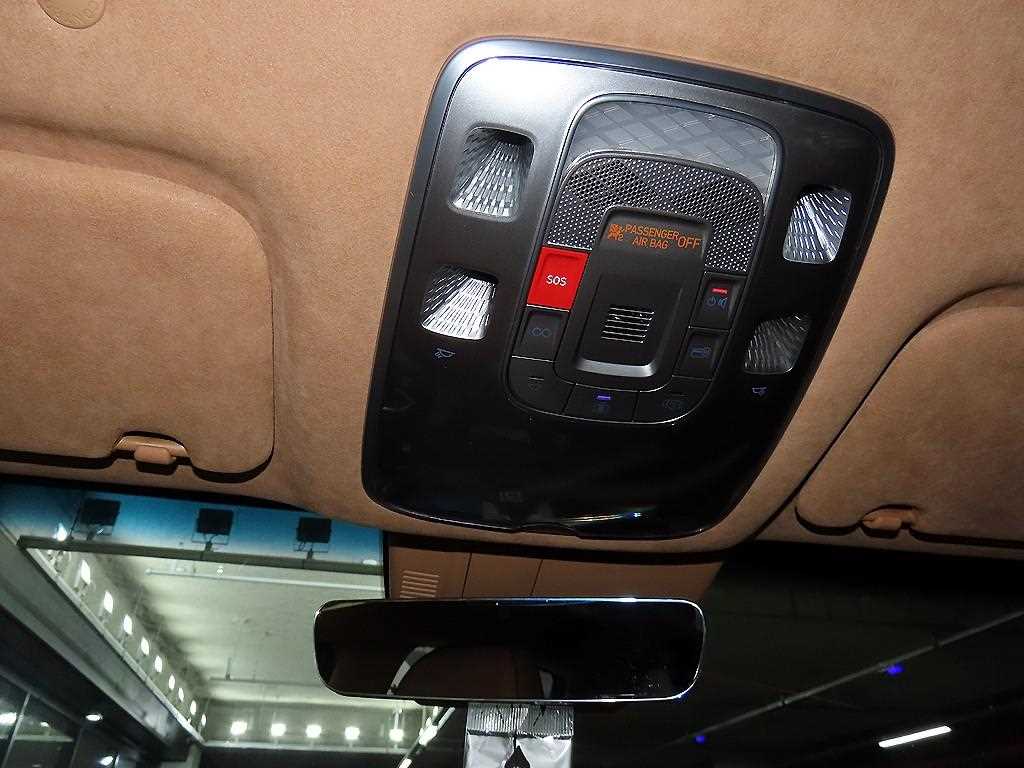 Genesis G90 — photo 15