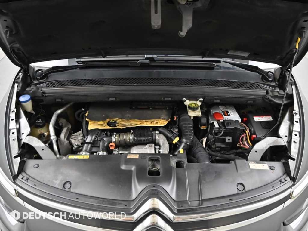 Citroen C4 Picasso — photo 06