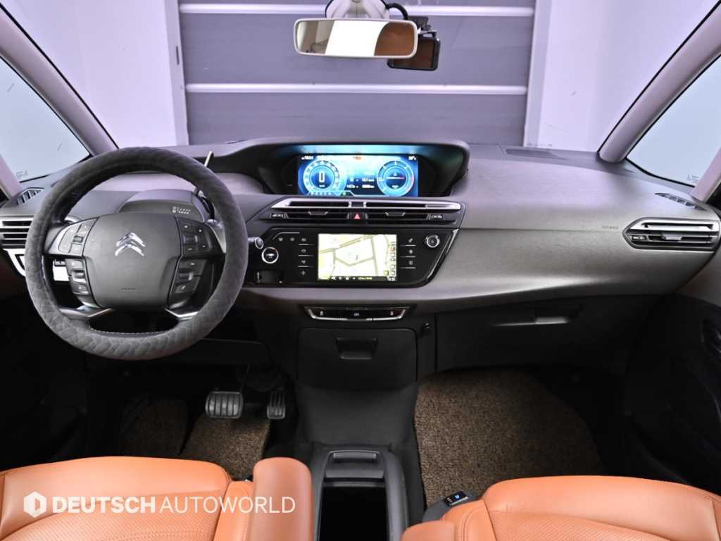 Citroen C4 Picasso — photo 07
