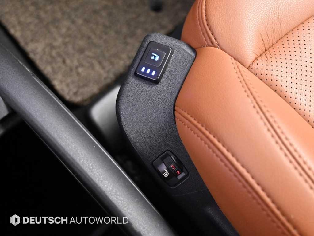 Citroen C4 Picasso — photo 17