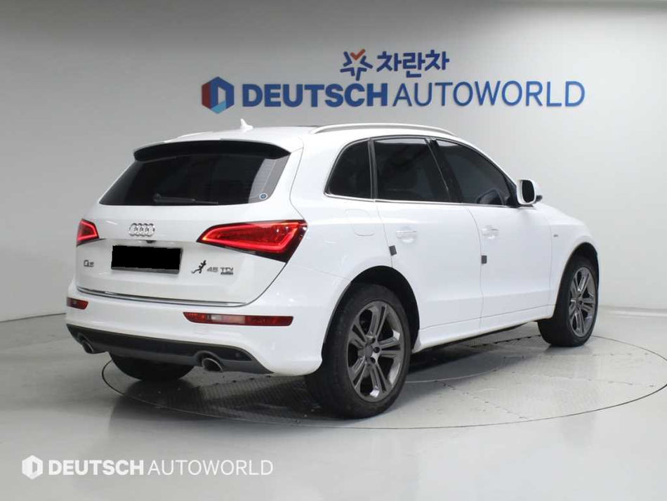 Audi Q5 — photo 02