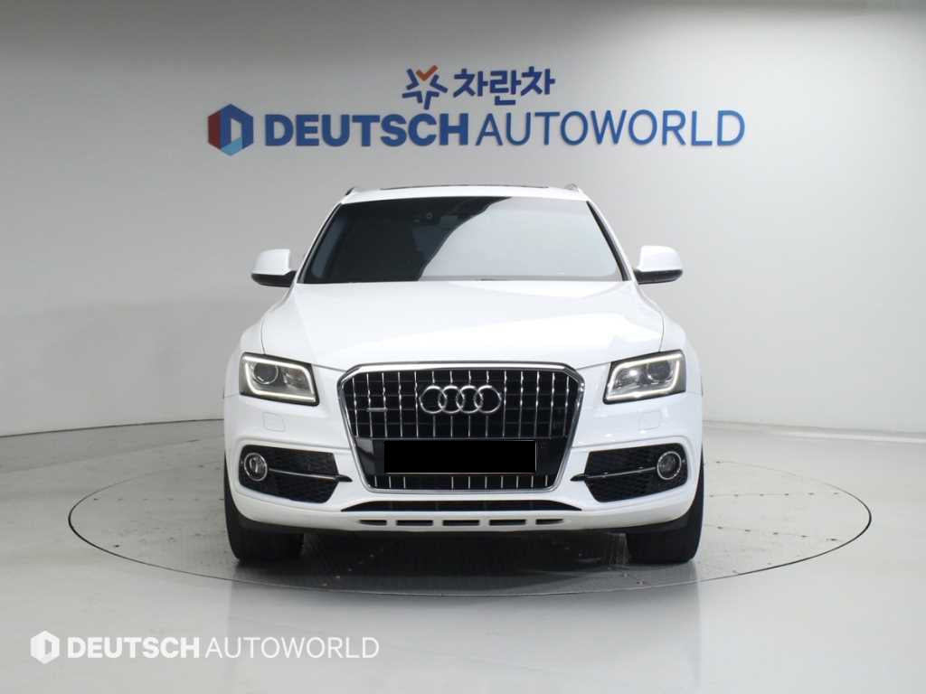 Audi Q5 — photo 03