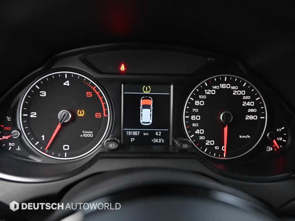 Audi Q5 — photo 08
