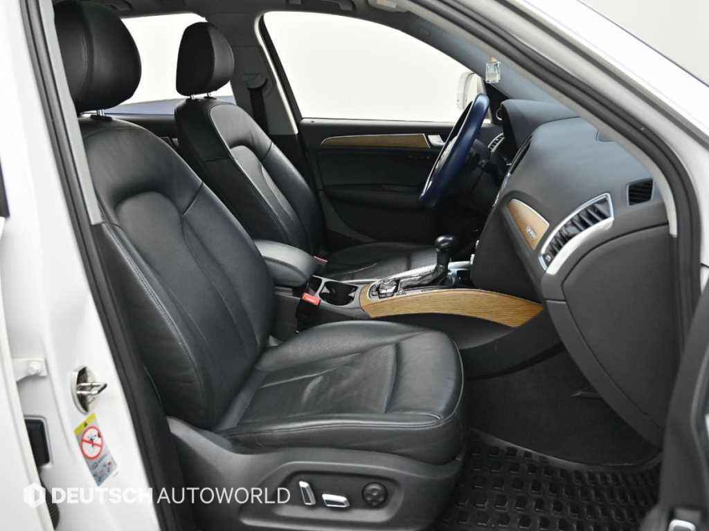 Audi Q5 — photo 10