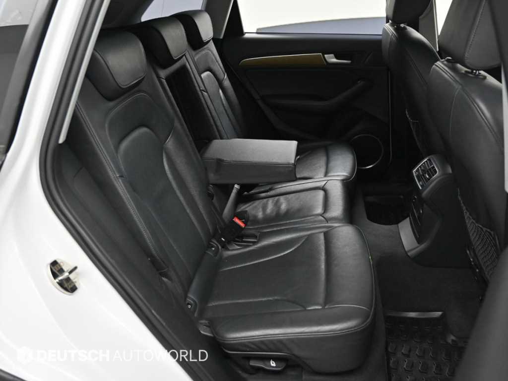 Audi Q5 — photo 12