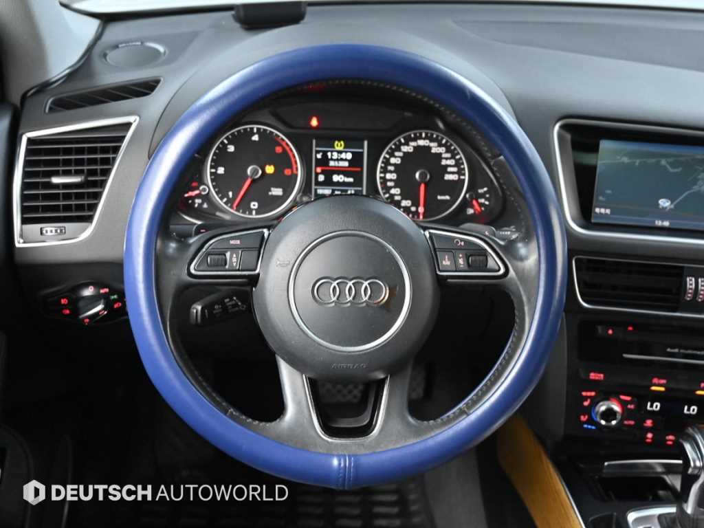 Audi Q5 — photo 13