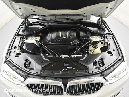 BMW 5-Series — photo 06