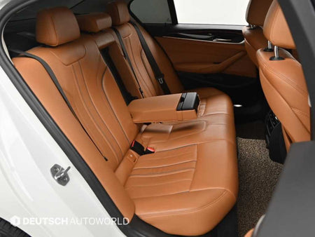 BMW 5-Series — photo 12