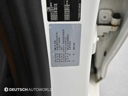 BMW 5-Series — photo 20