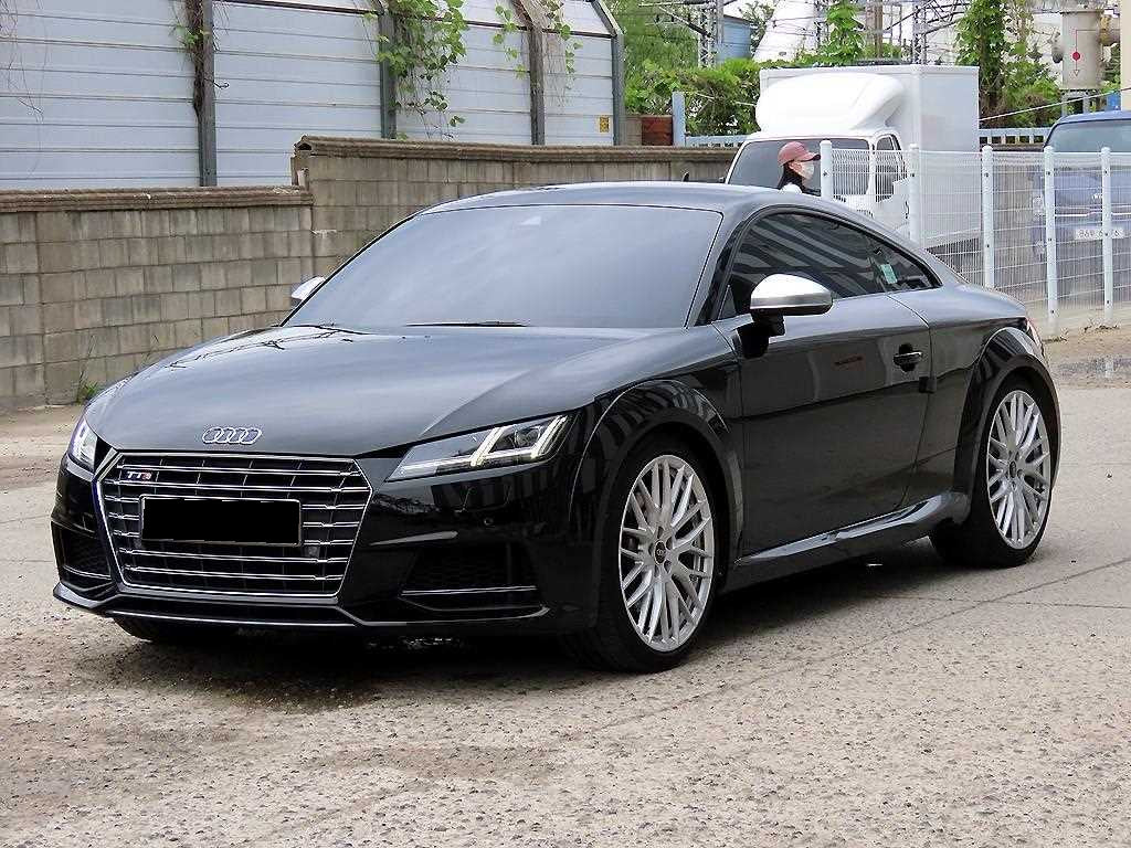 Audi TTS — photo 02