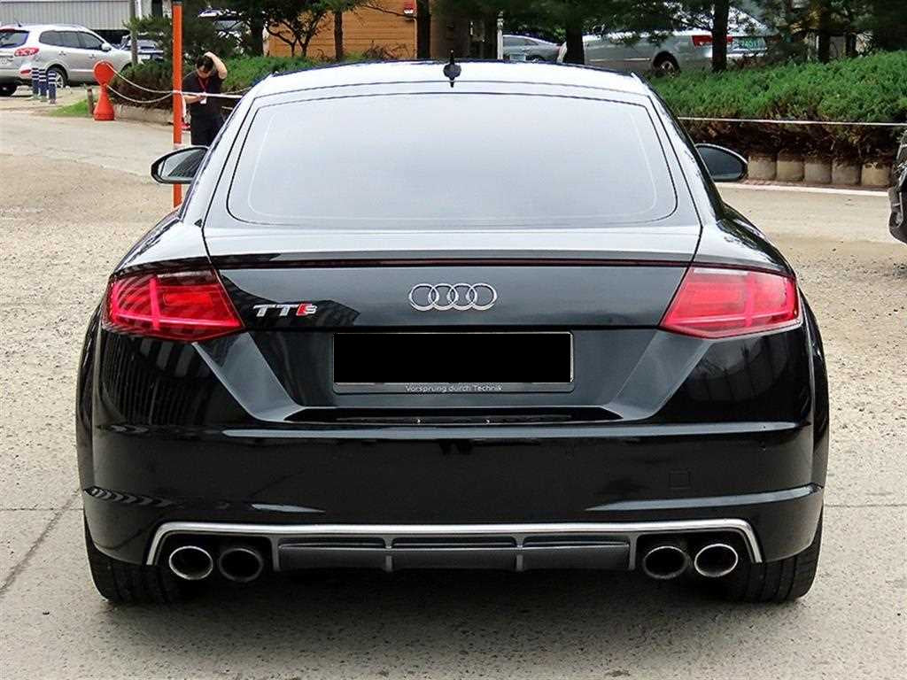 Audi TTS — photo 04