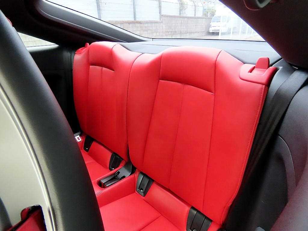 Audi TTS — photo 06