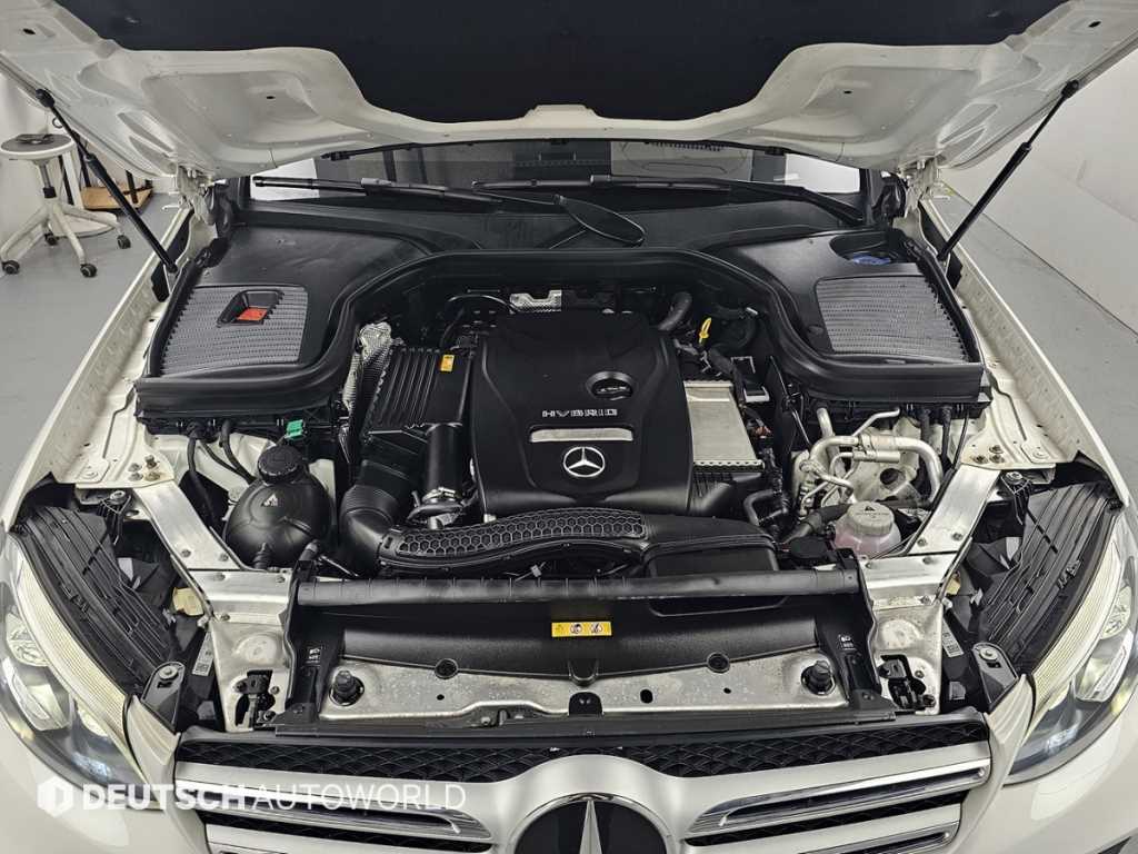 Mercedes-Benz GLC-Class — photo 06