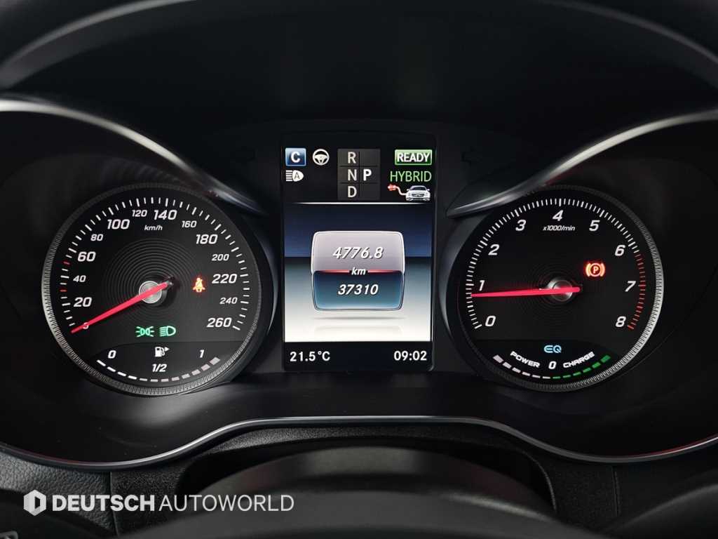 Mercedes-Benz GLC-Class — photo 08