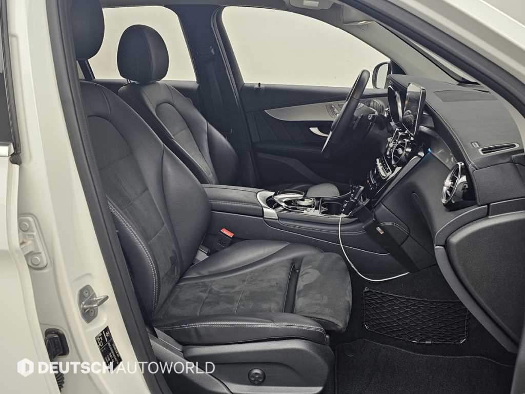 Mercedes-Benz GLC-Class — photo 10