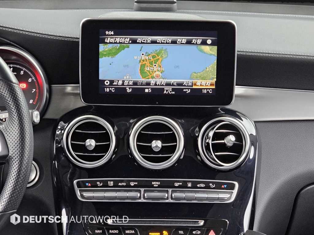 Mercedes-Benz GLC-Class — photo 14