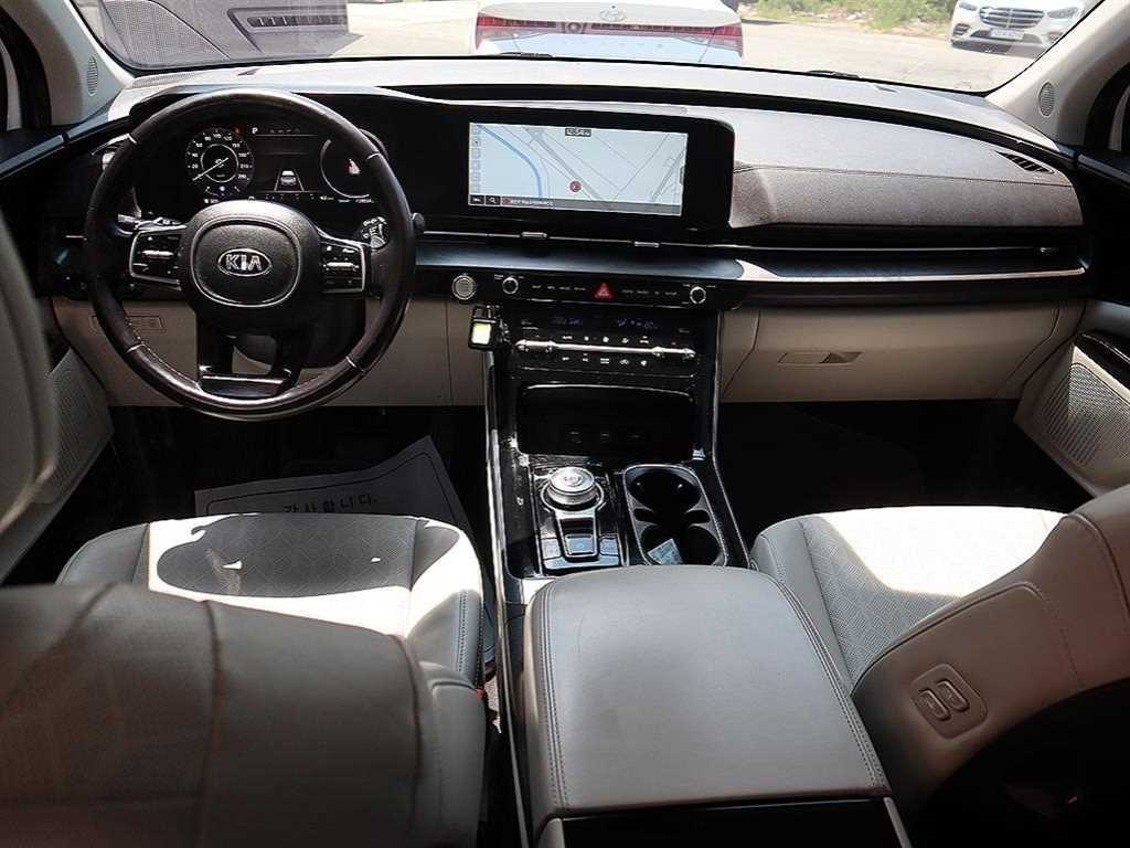 Kia Carnival — photo 05