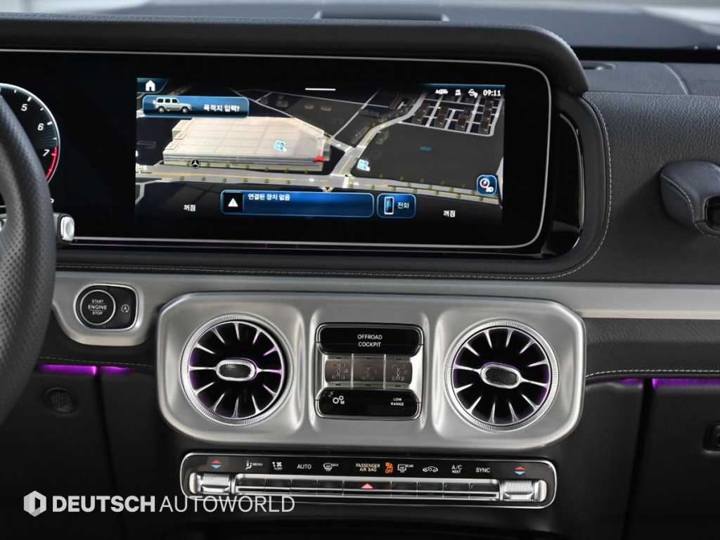 Mercedes-Benz G-Class — photo 14