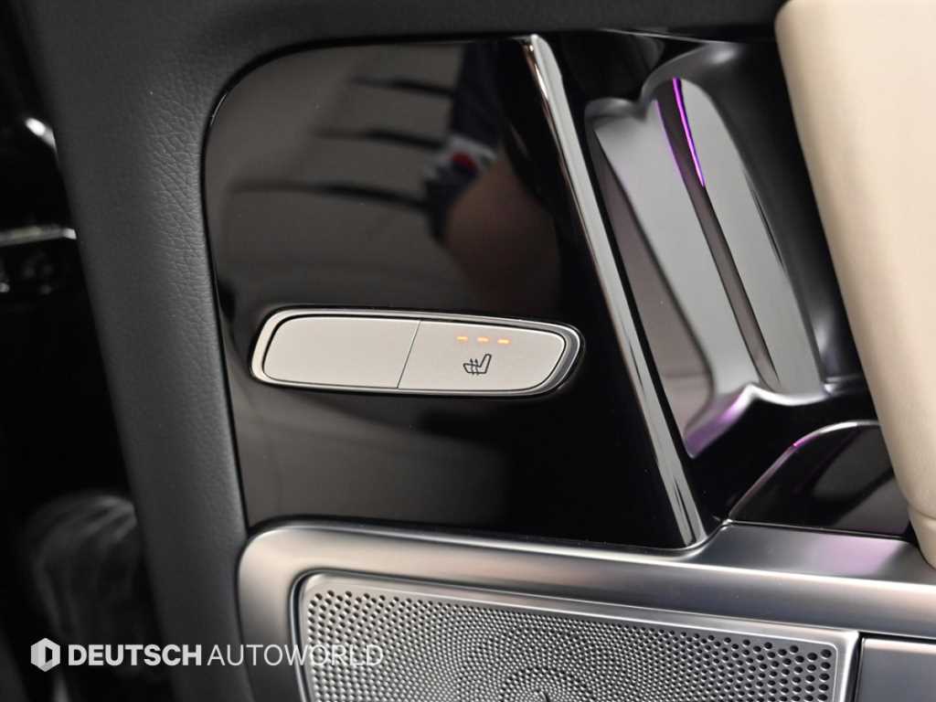 Mercedes-Benz G-Class — photo 16