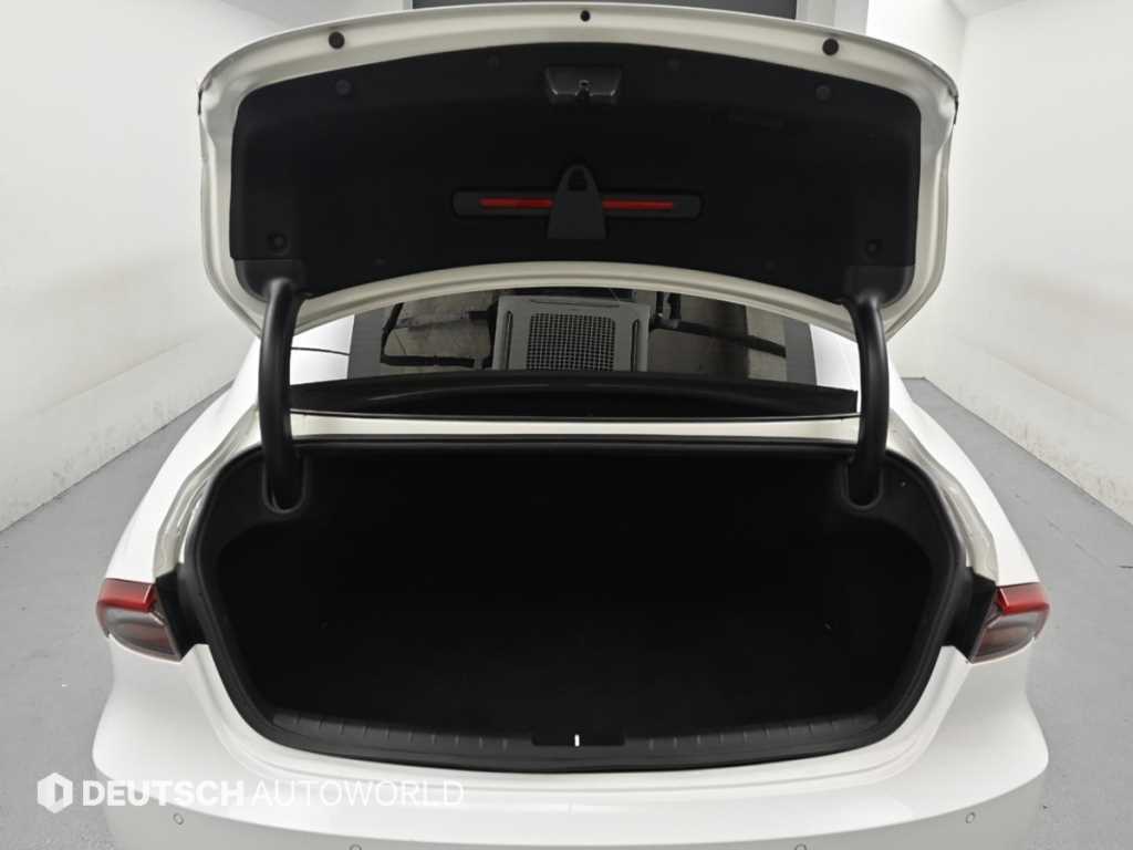Hyundai Grandeur — photo 19