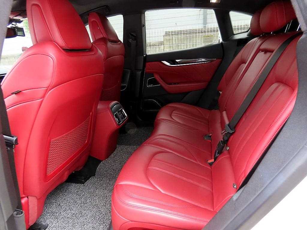 Maserati Levante — photo 06