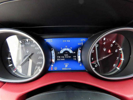 Maserati Levante — photo 09