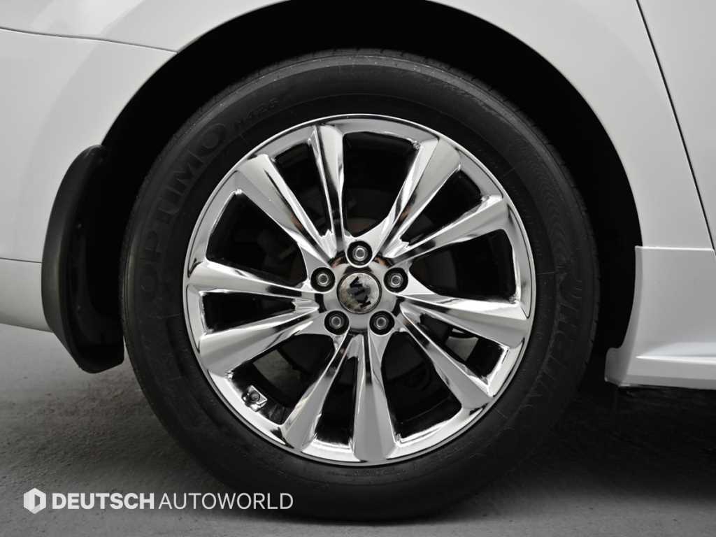Kia Carnival — photo 05
